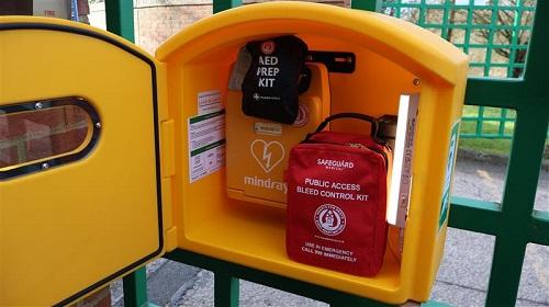 Defib at Oak Hill