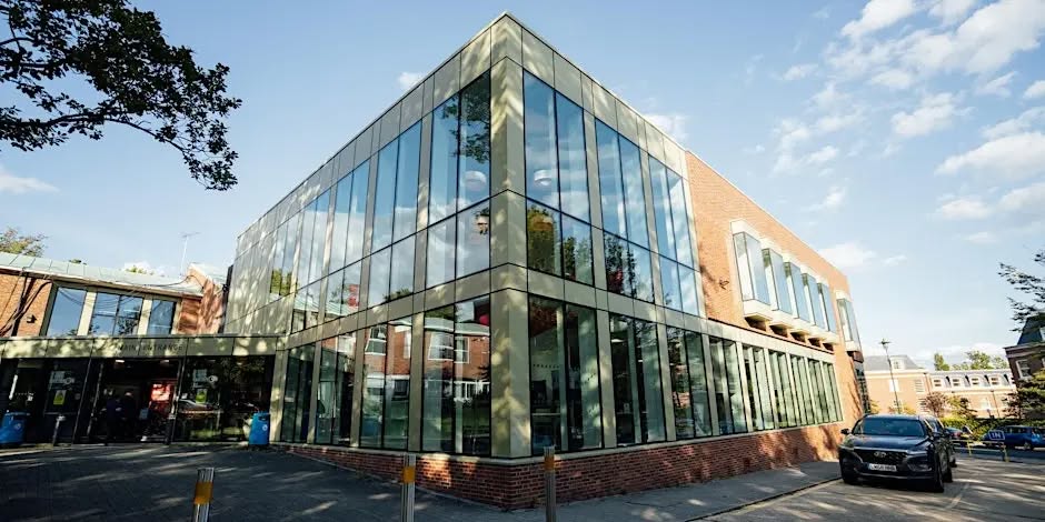 Oaklands college building