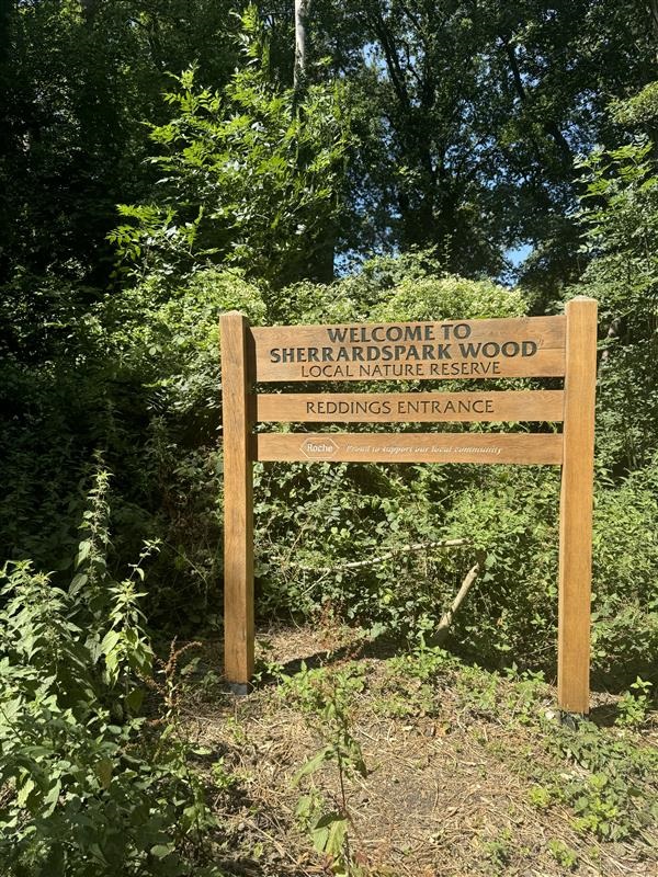 Sherrardswood park sign